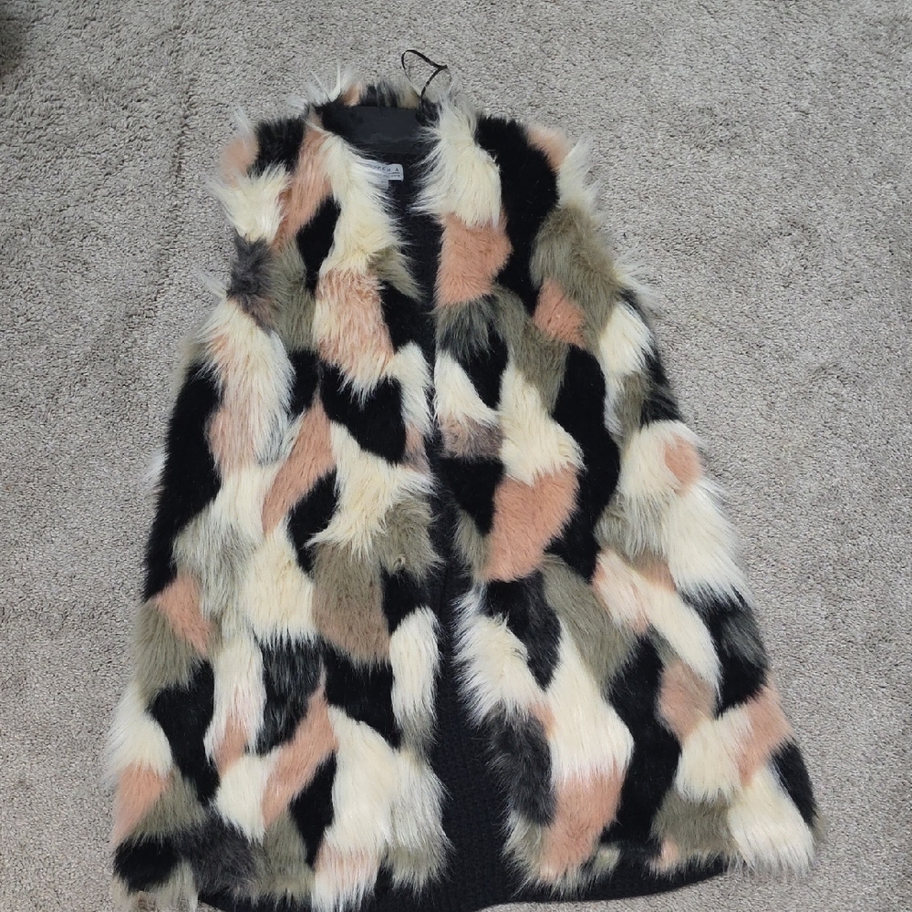 Joseph A fur And Knit Vest